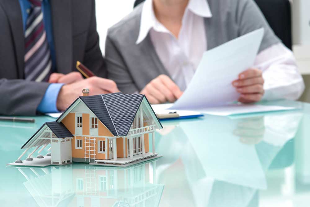 6 Ways to Save on Your Homeowners Insurance Policy